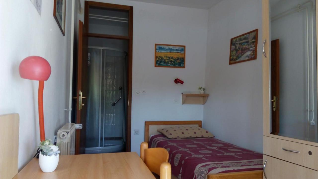 Accomodation Pertout Nova Gorica Exterior foto